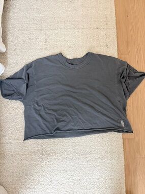 Free People Charcoal Gray Short Sleeve Cropped Tee
